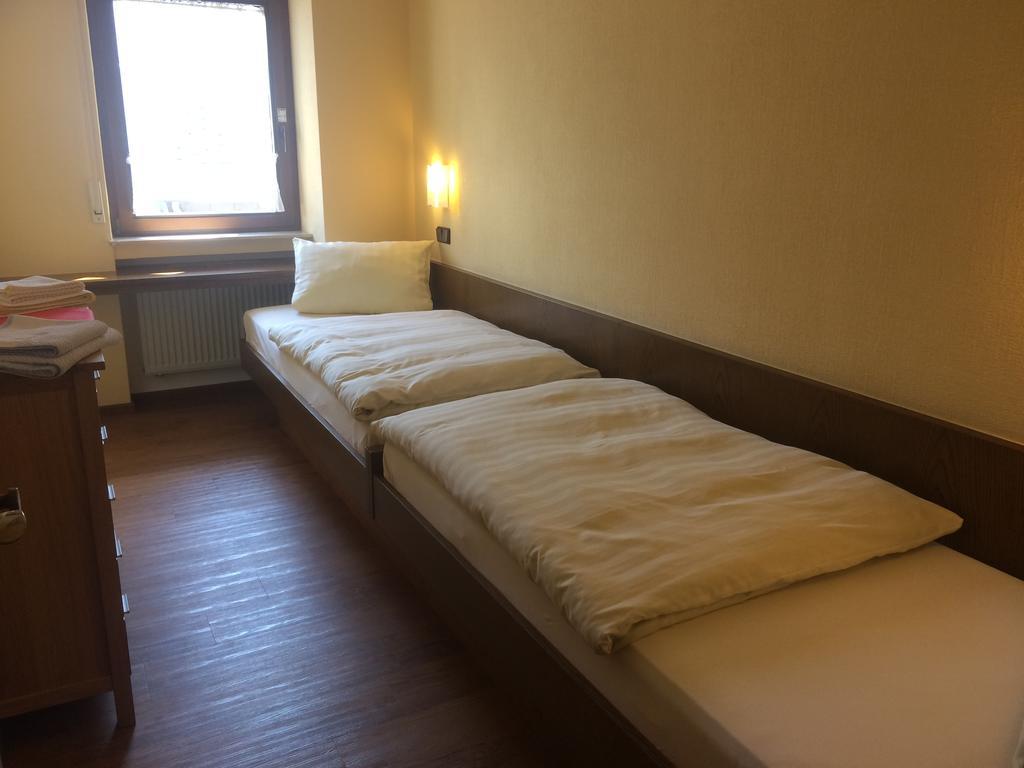 Moselhotel Lesura Lieser Eksteriør billede